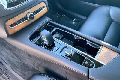 2023 Volvo XC90 B6 Plus 7-Seater