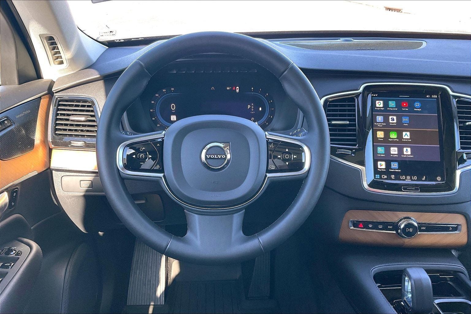 2023 Volvo XC90 B6 Plus 7-Seater