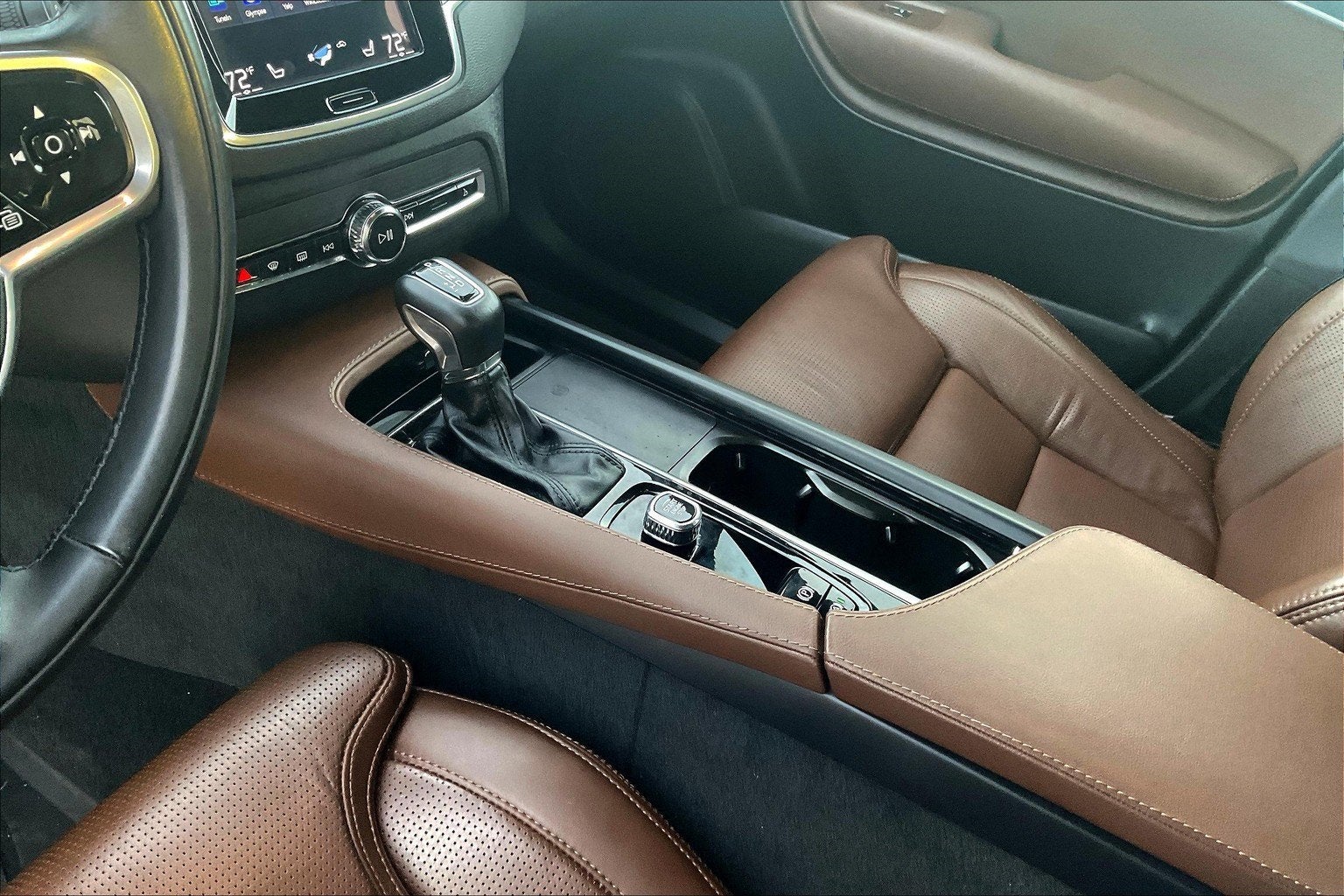 2022 Volvo XC90 T6 Inscription