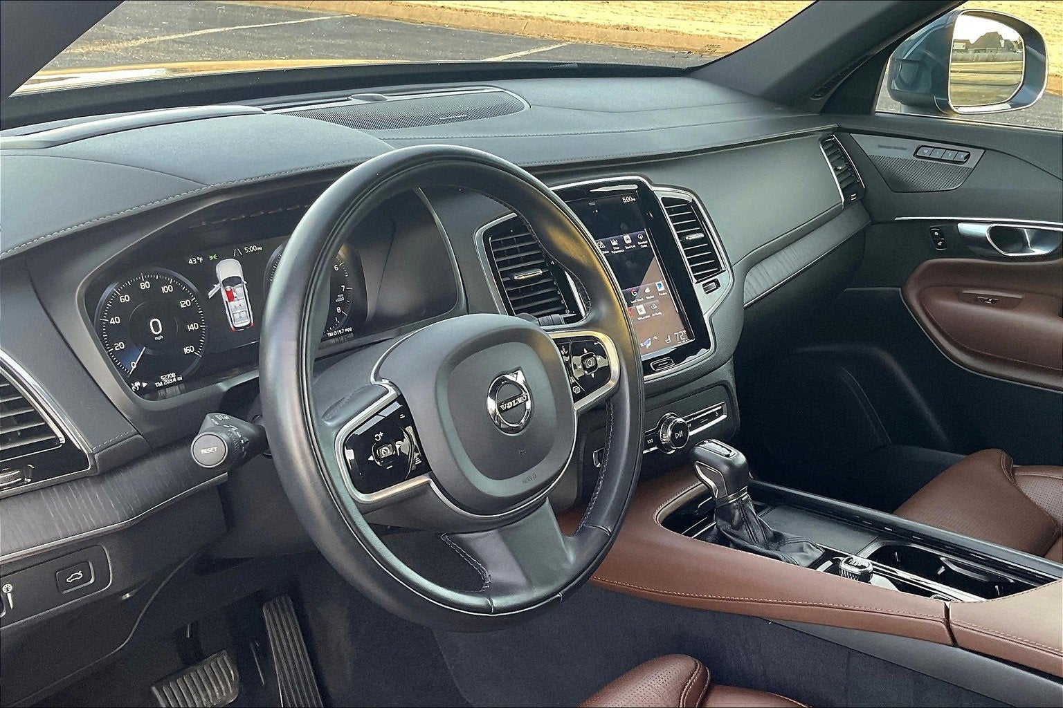 2022 Volvo XC90 T6 Inscription