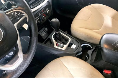 2015 Jeep Cherokee Sport