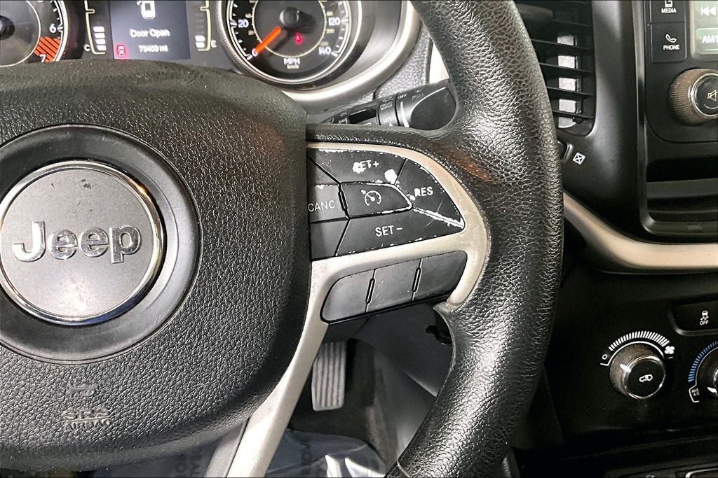 2015 Jeep Cherokee Sport