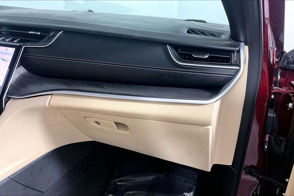 2025 Jeep Grand Cherokee L Limited - Photo 16