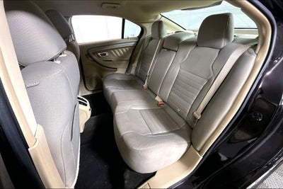 2013 Ford Taurus SE