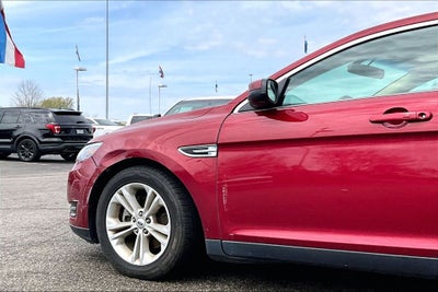 2016 Ford Taurus SEL