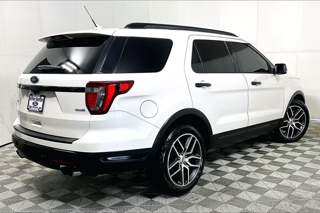 2018 Ford Explorer Sport