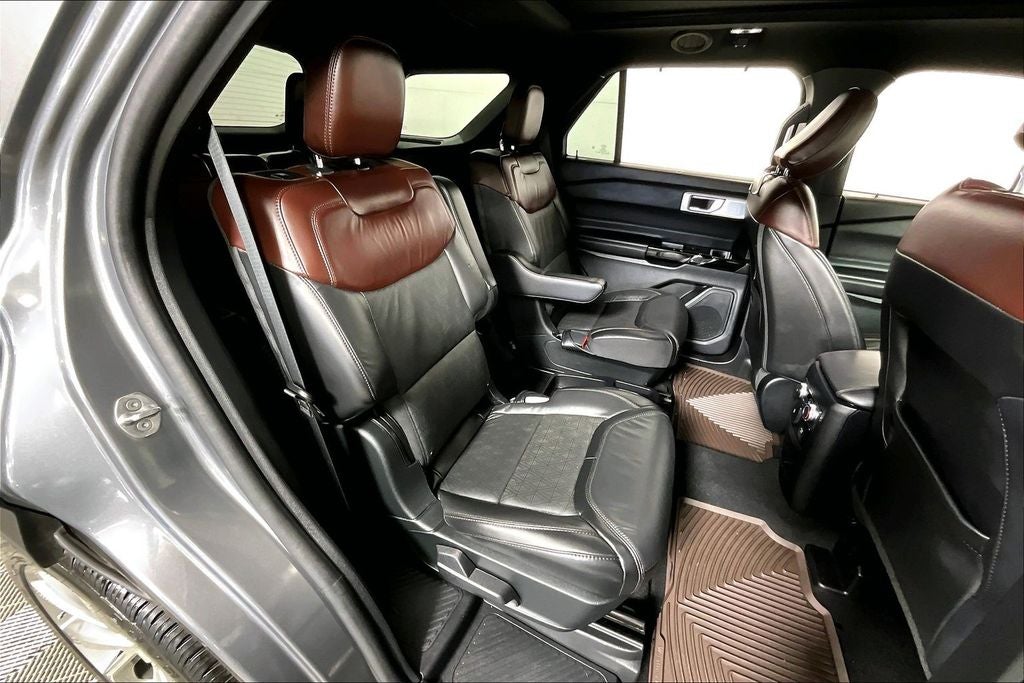 2021 Ford Explorer Platinum