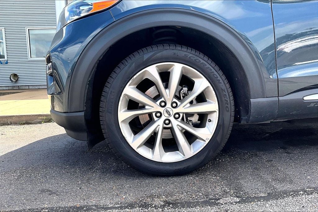 2023 Ford Explorer Platinum