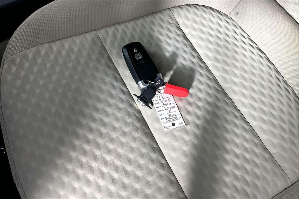 2020 Ford Escape SE