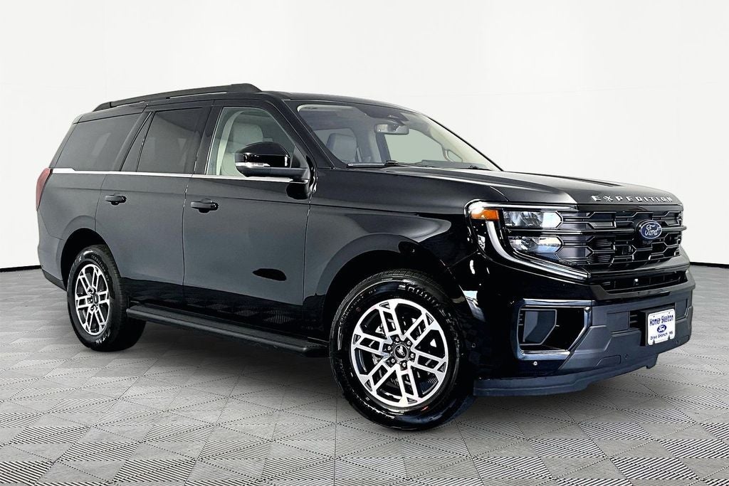 2025 Ford Expedition Active's photo