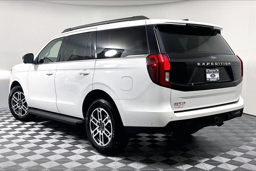 2025 Ford Expedition Active
