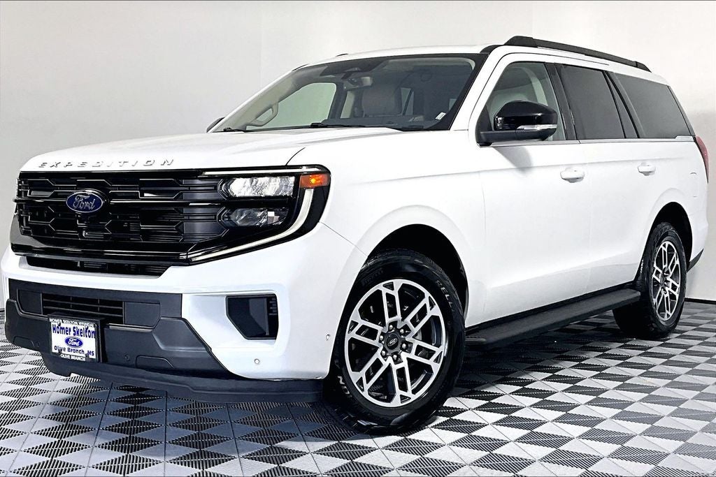 2025 Ford Expedition Active