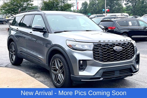 2025 Ford Explorer ST-Line