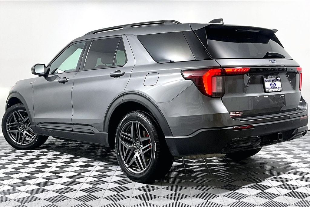 2025 Ford Explorer ST-LINE - Photo 11