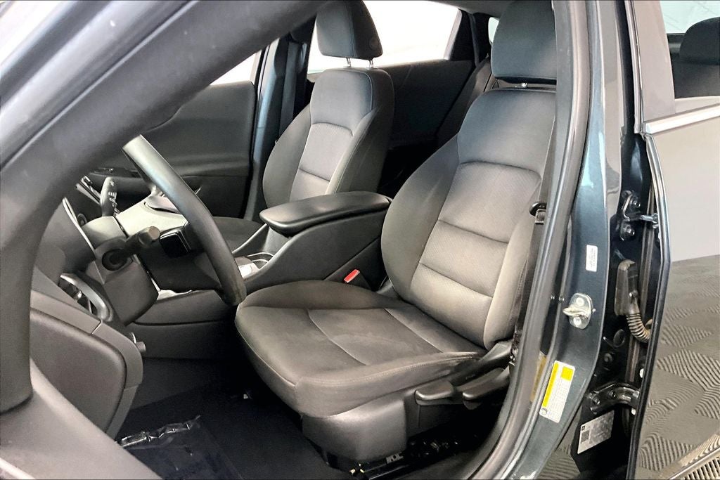 2018 Chevrolet Malibu LS 1LS