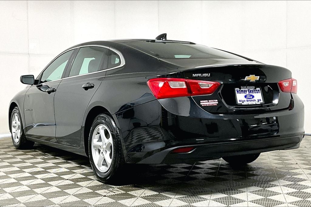 2017 Chevrolet Malibu LS 1LS