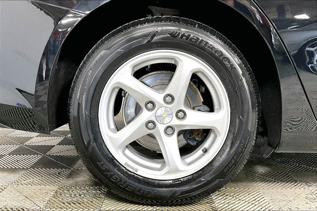 2017 Chevrolet Malibu LS 1LS