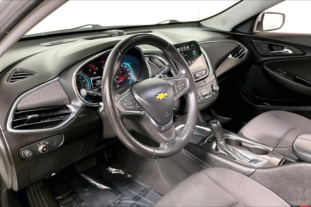 2017 Chevrolet Malibu LT 1LT