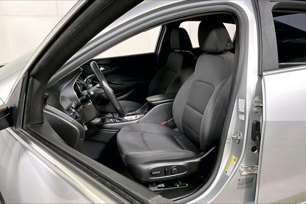 2017 Chevrolet Malibu LT 1LT