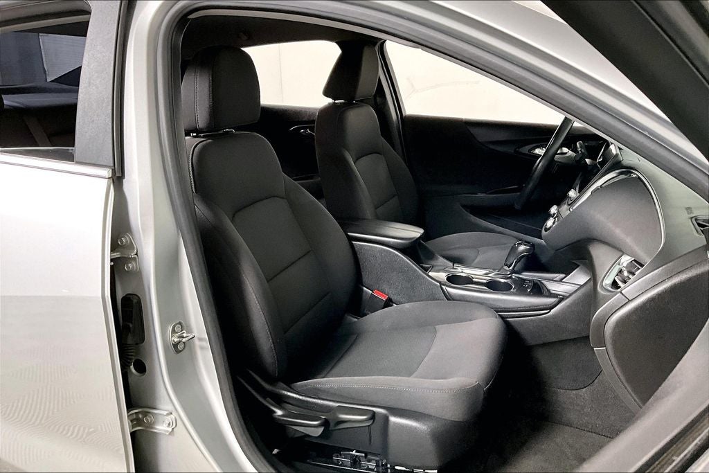 2017 Chevrolet Malibu LT 1LT