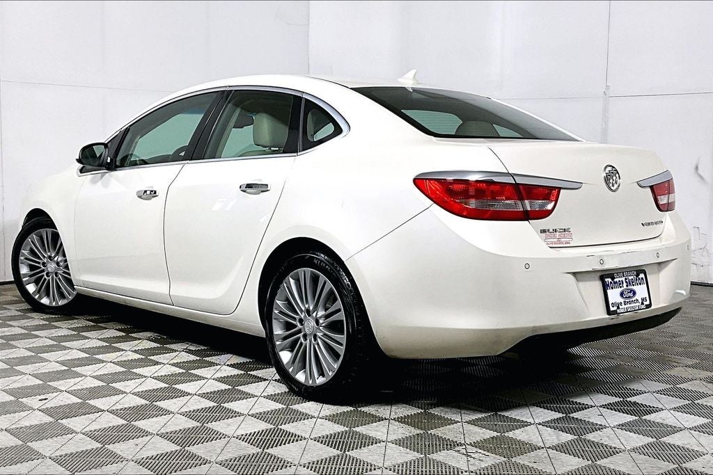 2012 Buick Verano Leather Group