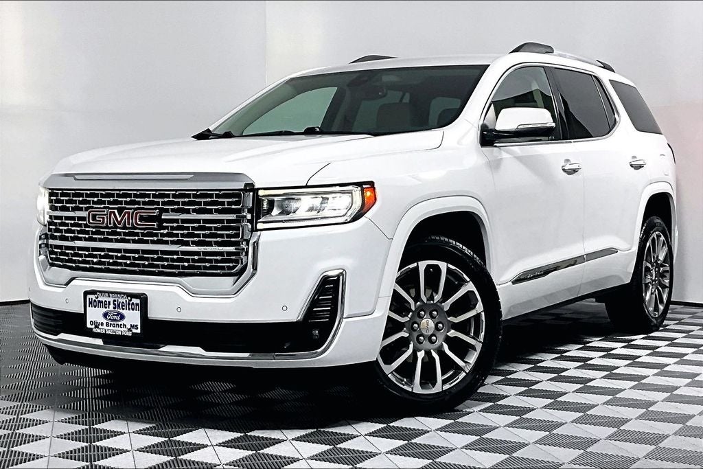 2023 GMC Acadia Denali