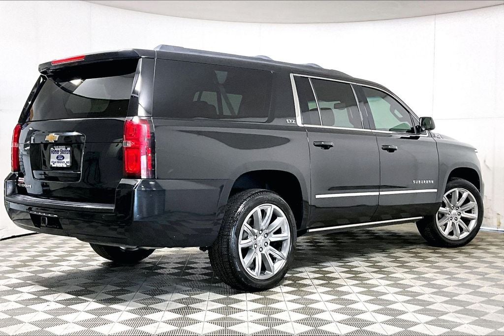 2016 Chevrolet Suburban LT