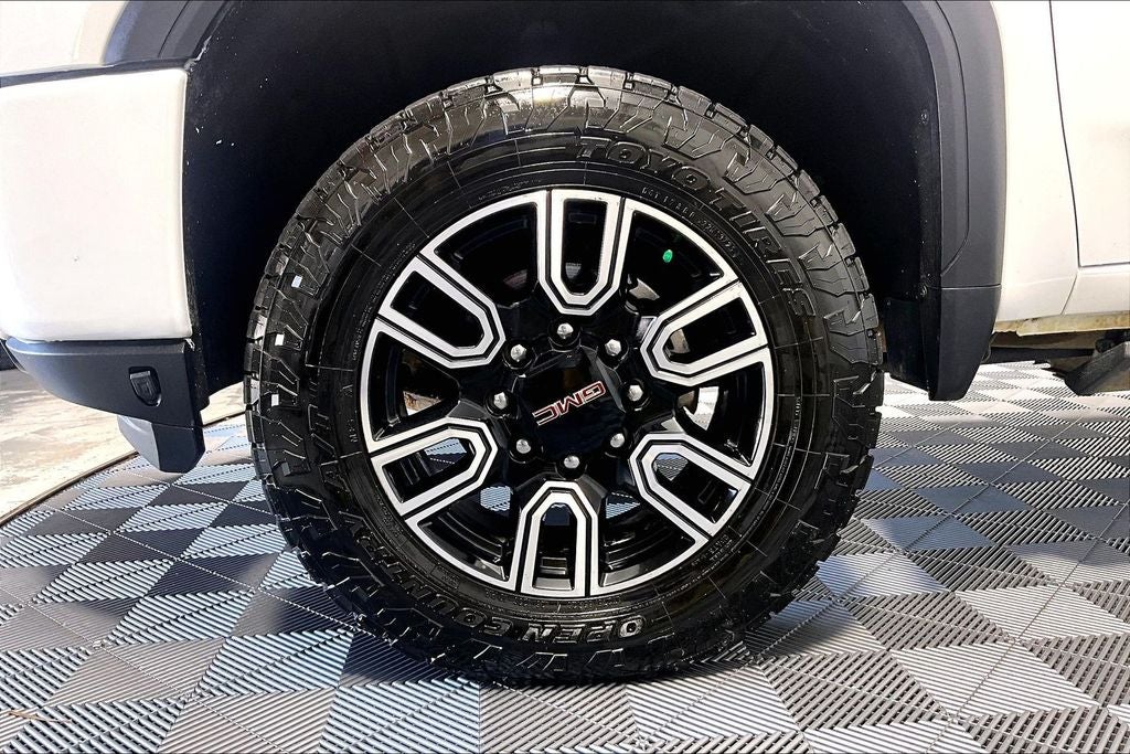 2023 GMC Sierra 2500HD AT4