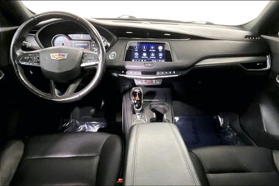 2023 Cadillac XT4 Premium Luxury