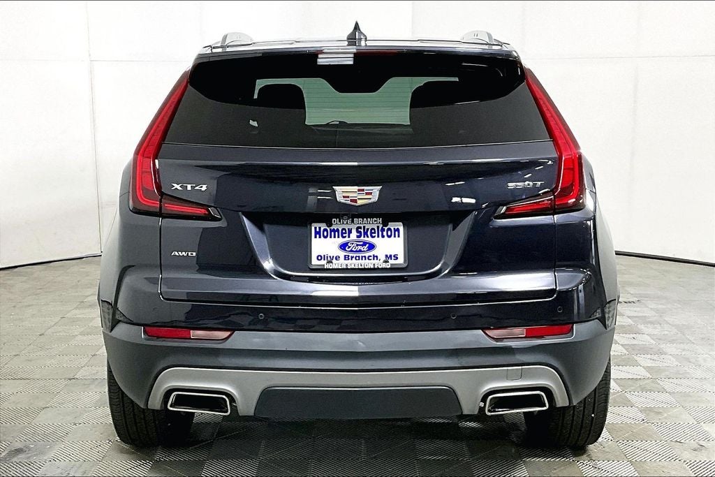 2023 Cadillac XT4 Premium Luxury