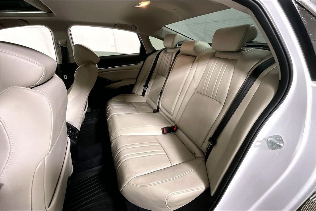 2022 Honda Accord Hybrid Touring