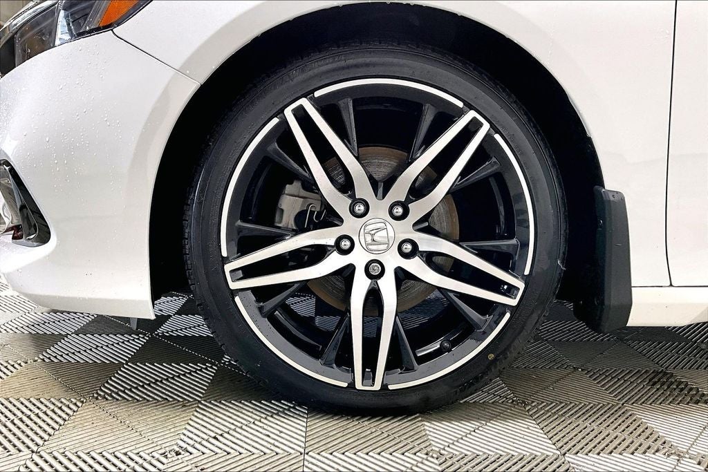 2022 Honda Accord Hybrid Touring