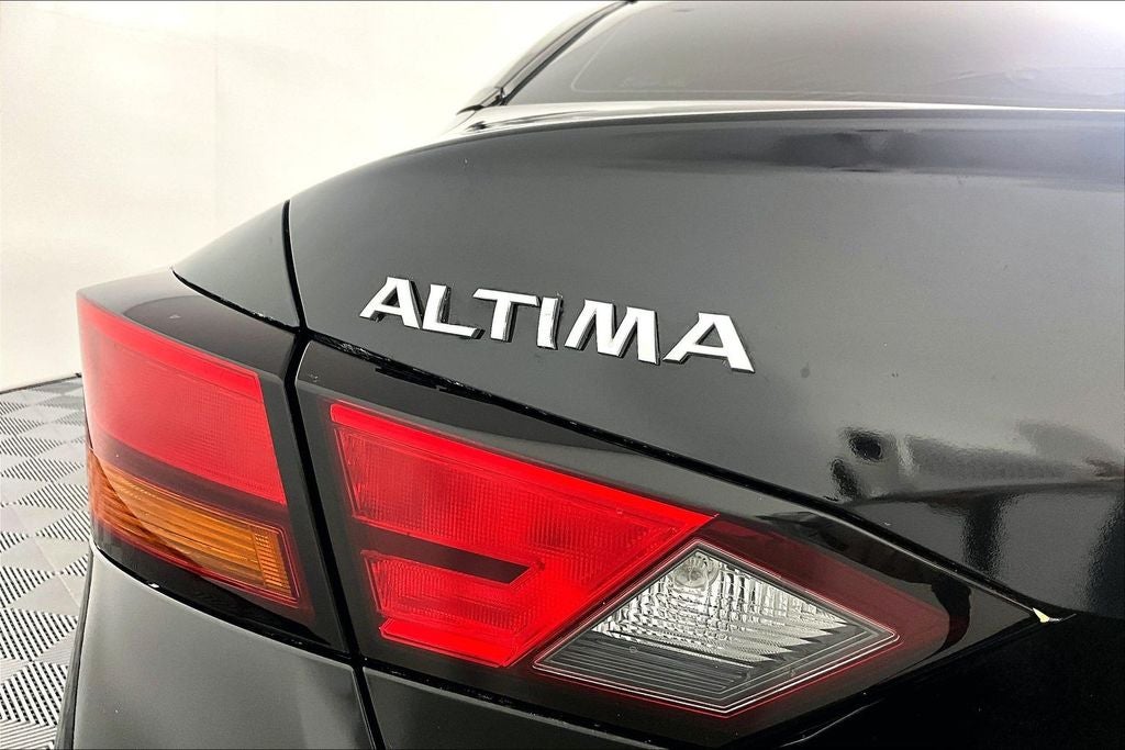 2019 Nissan Altima S - Photo 14