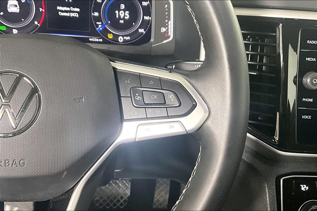 2022 Volkswagen Atlas 3.6L V6 SE w/Technology