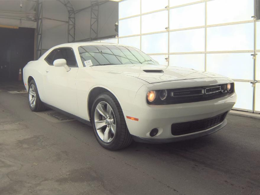 2019 Dodge Challenger SXT Auto's photo