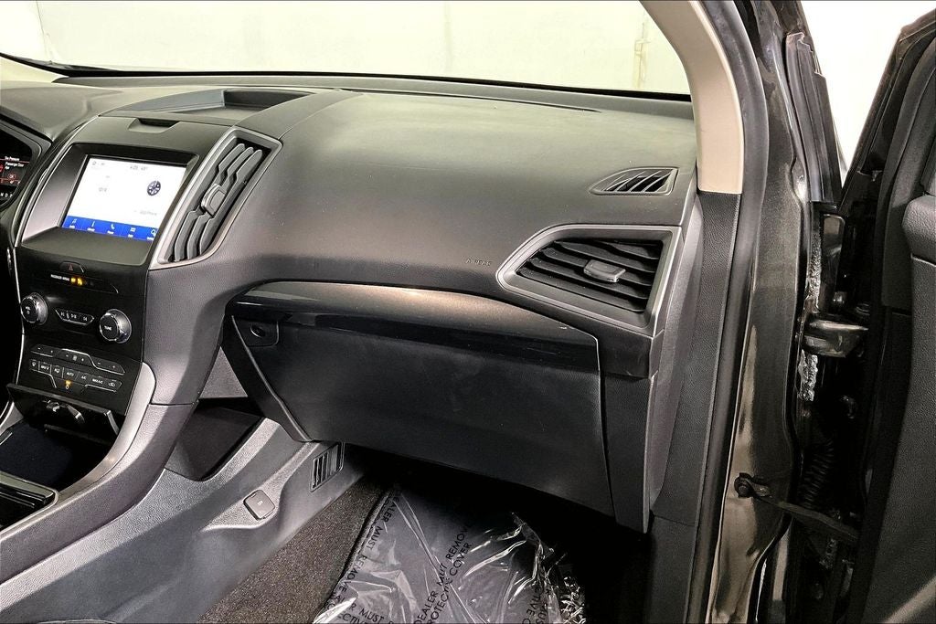 2020 Ford Edge SE