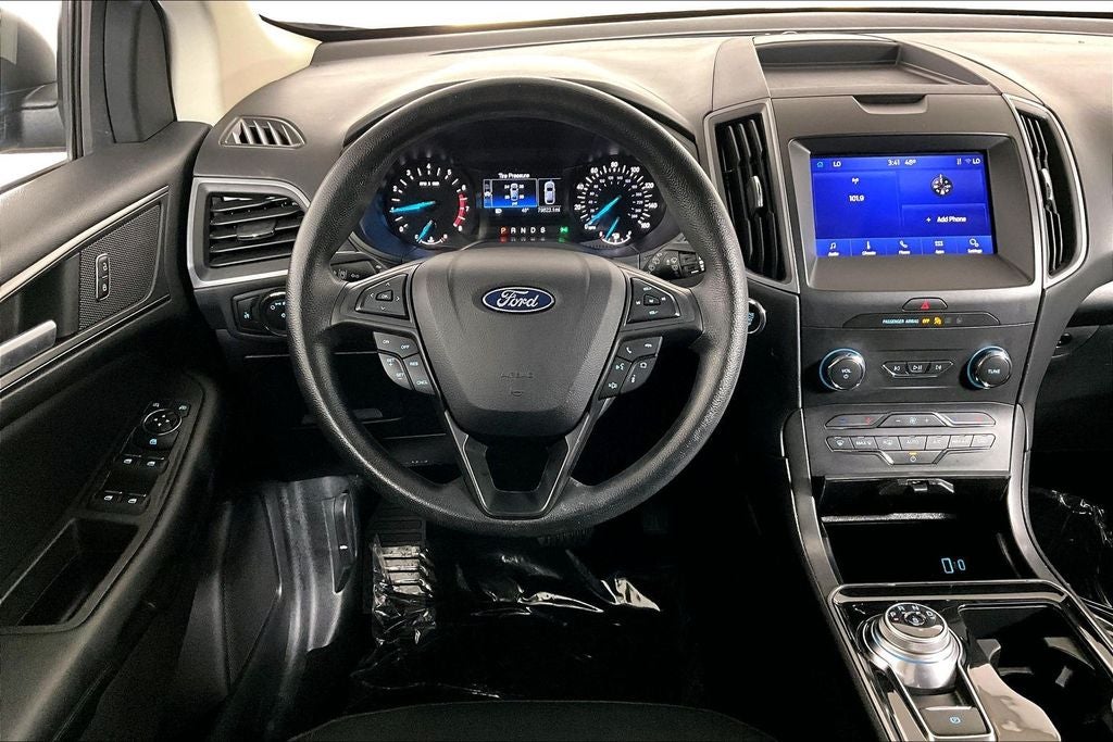 2020 Ford Edge SE