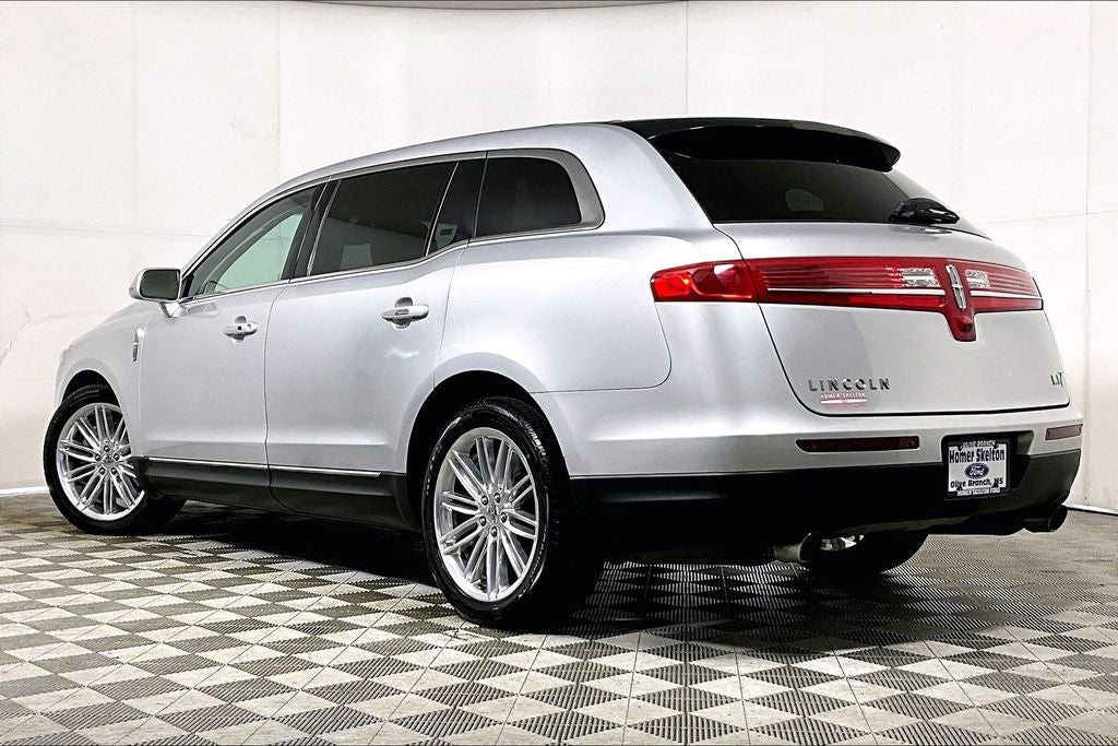 2019 Lincoln MKT Standard