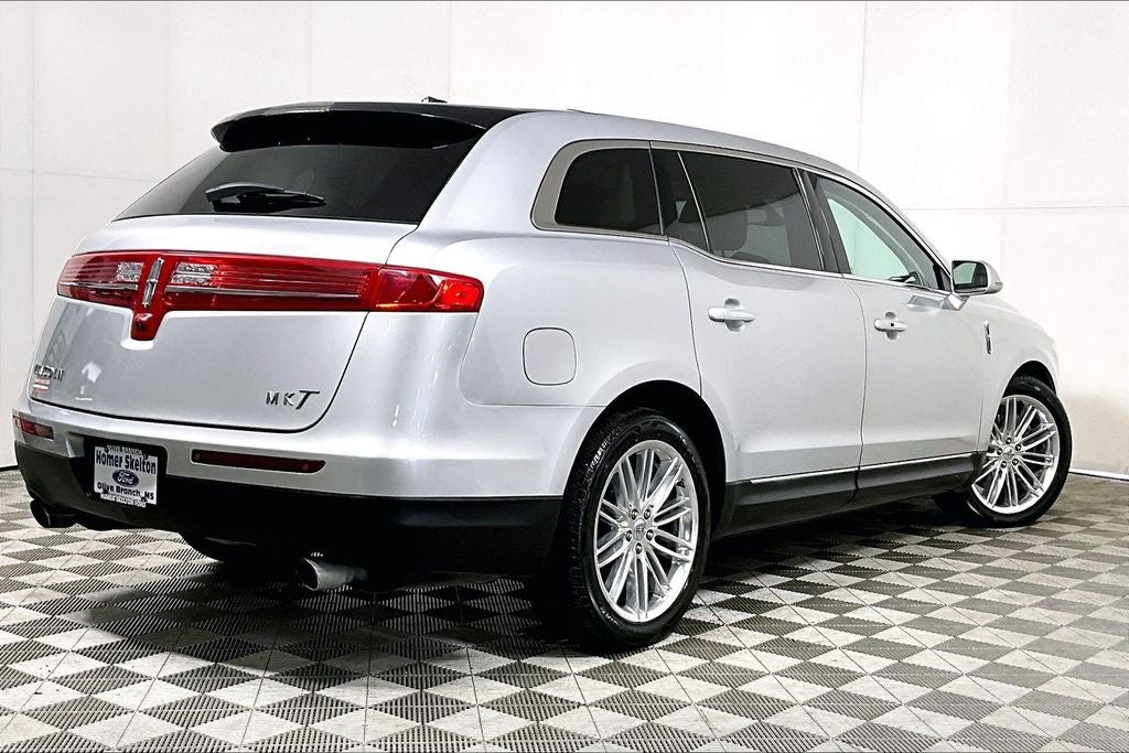 2019 Lincoln MKT Standard