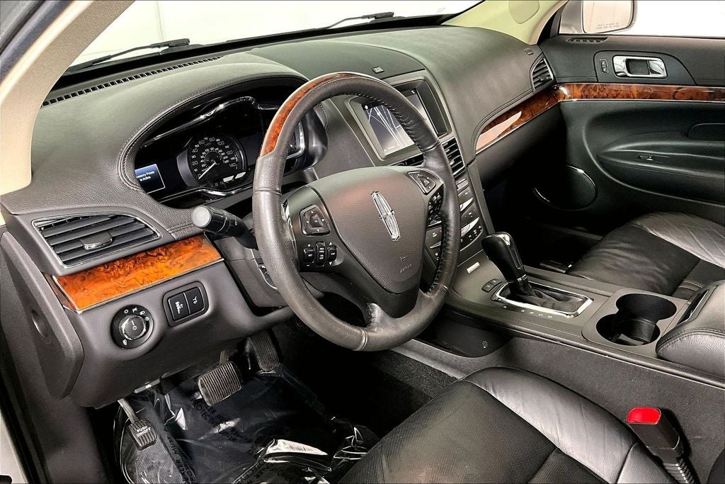 2019 Lincoln MKT Standard