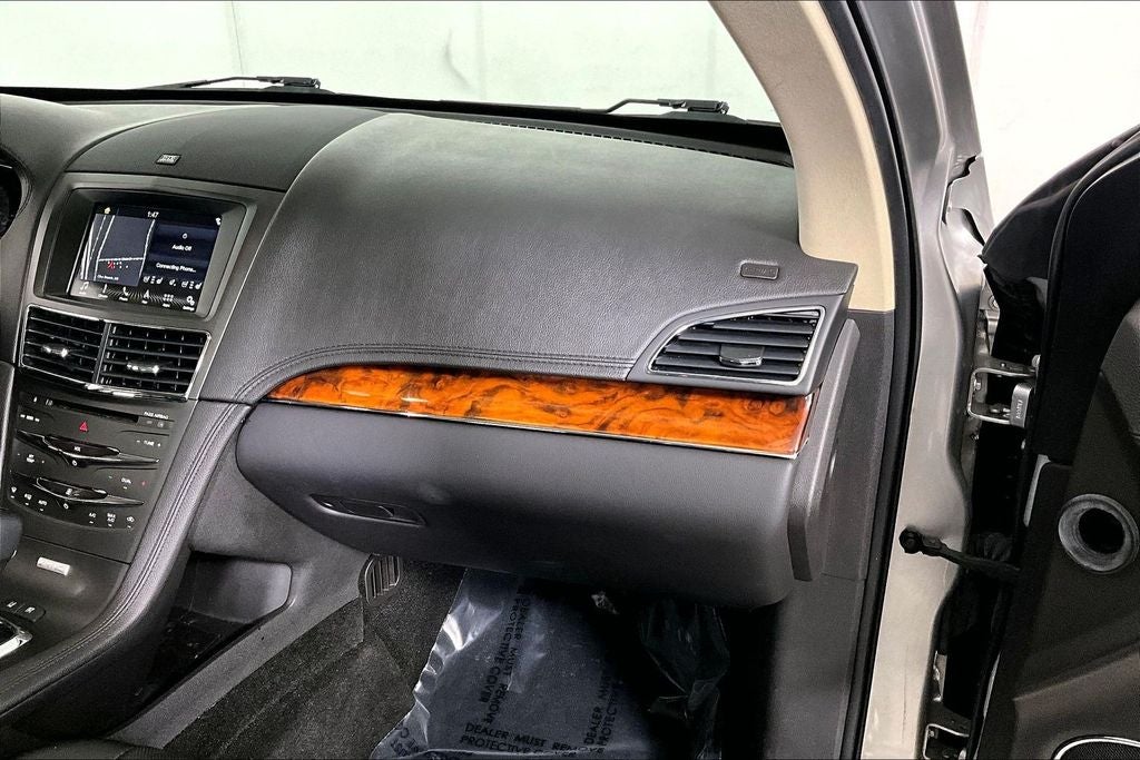 2019 Lincoln MKT Standard