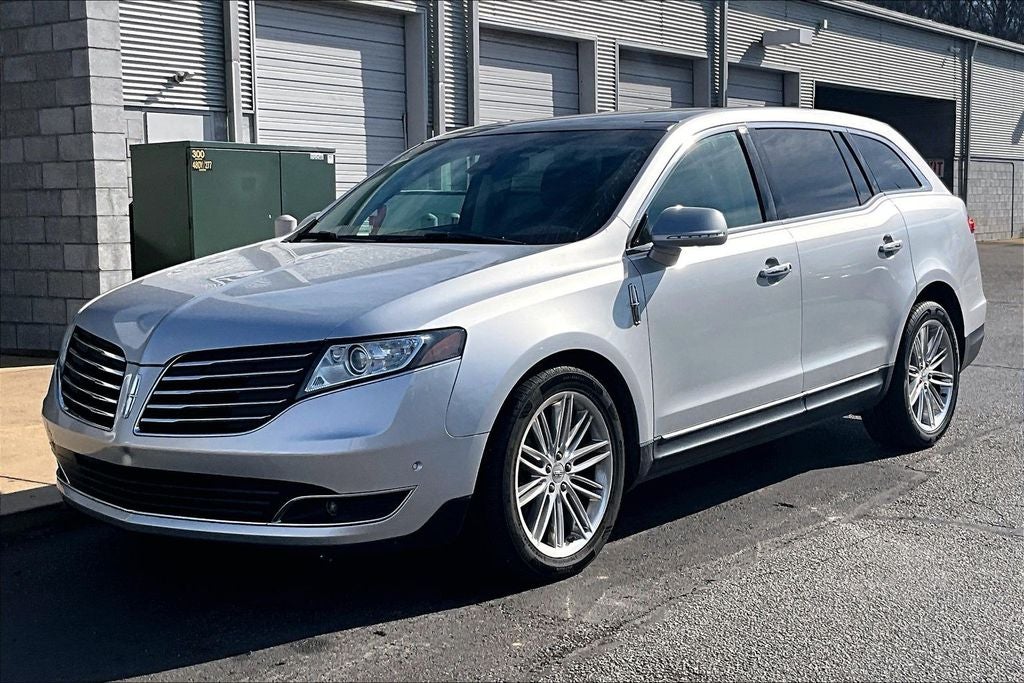 2019 Lincoln MKT Standard