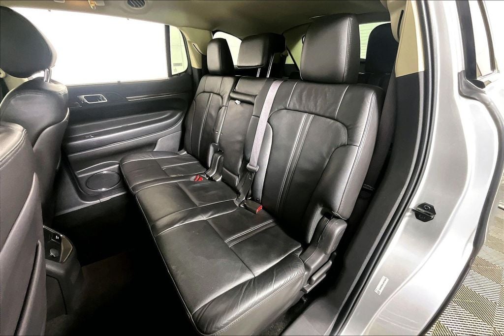 2019 Lincoln MKT Standard