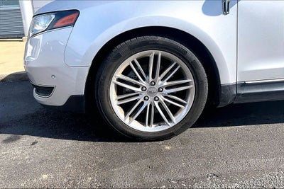 2019 Lincoln MKT Standard