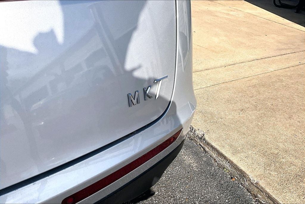 2019 Lincoln MKT Standard