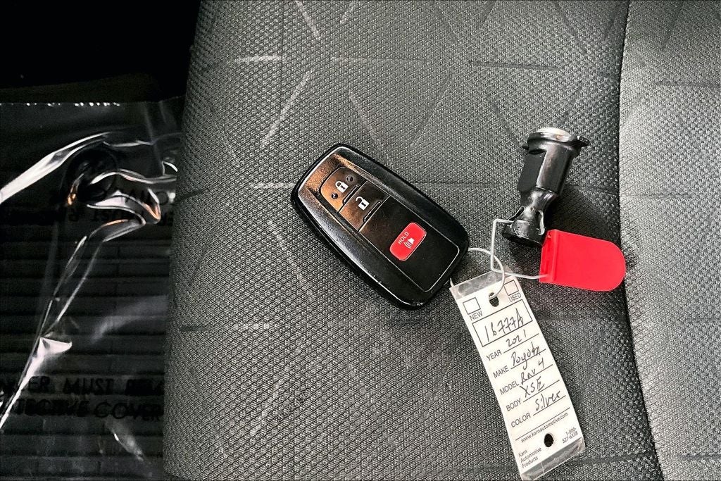 2021 Toyota RAV4 XLE