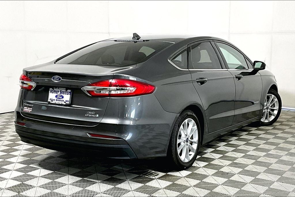 2019 Ford Fusion Hybrid SE