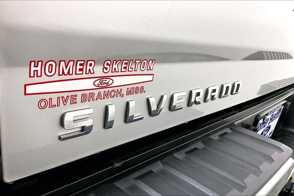 2018 Chevrolet Silverado 1500 LT LT1