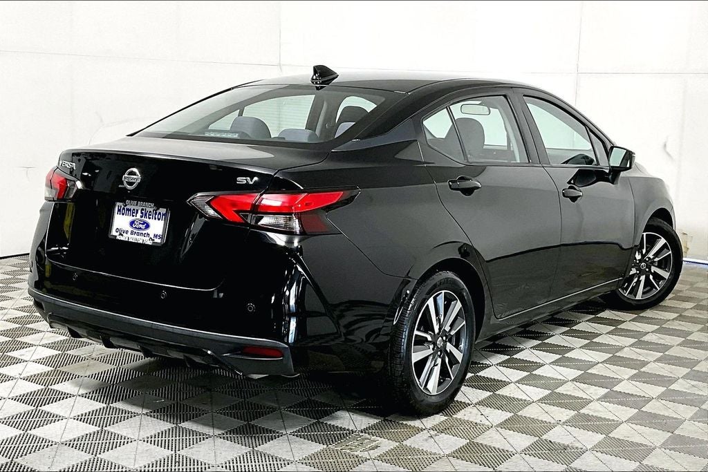 2021 Nissan Versa 1.6 SV