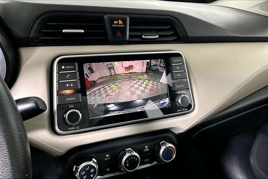 2021 Nissan Versa 1.6 SV